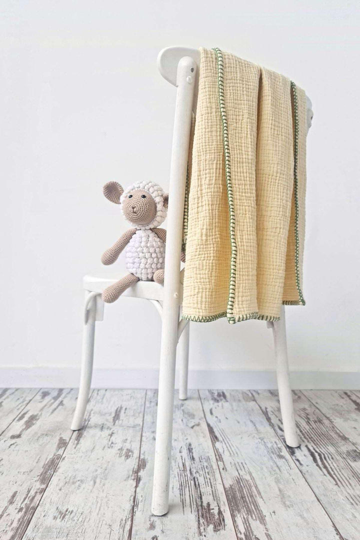 Baby Blanket / Pale Yellow