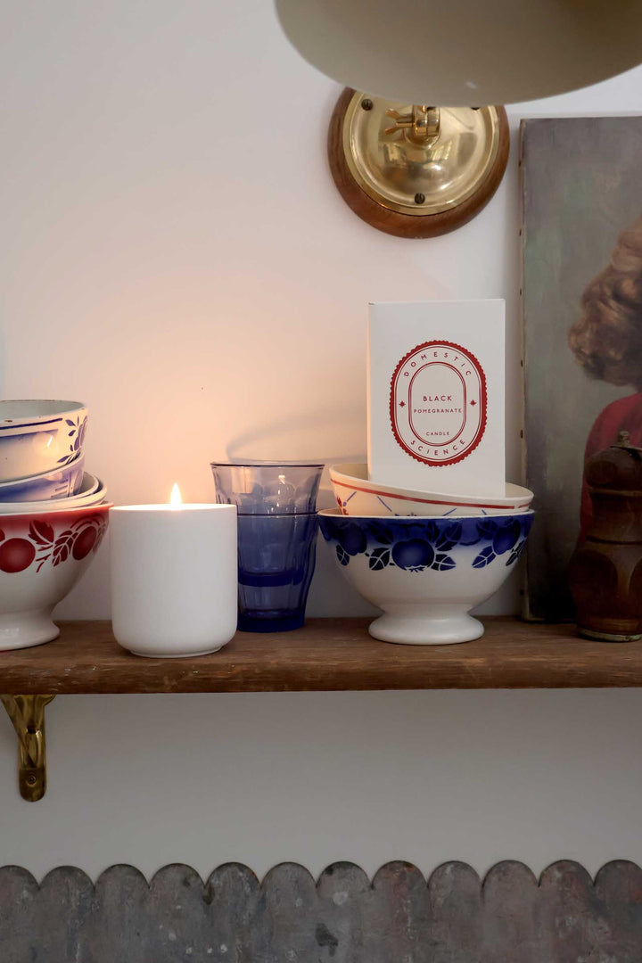Ceramic  Candle / Black Pom