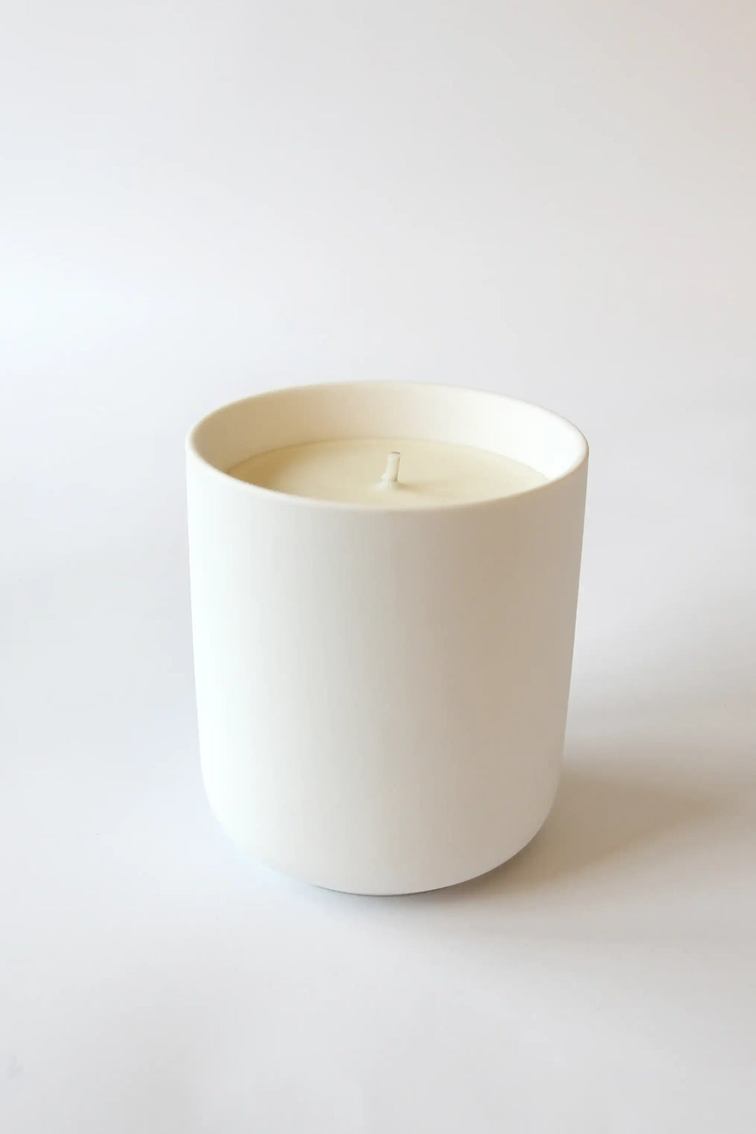 Ceramic  Candle / Black Pom