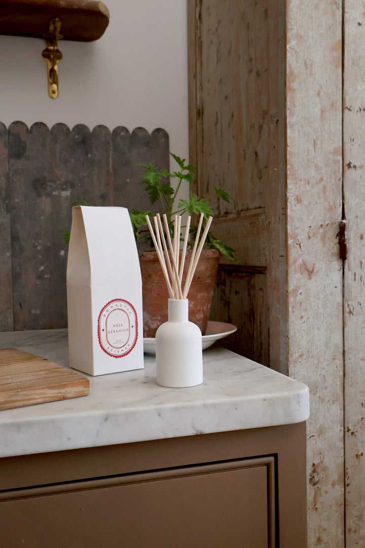 Ceramic Diffuser 100ml / Rose Geranium