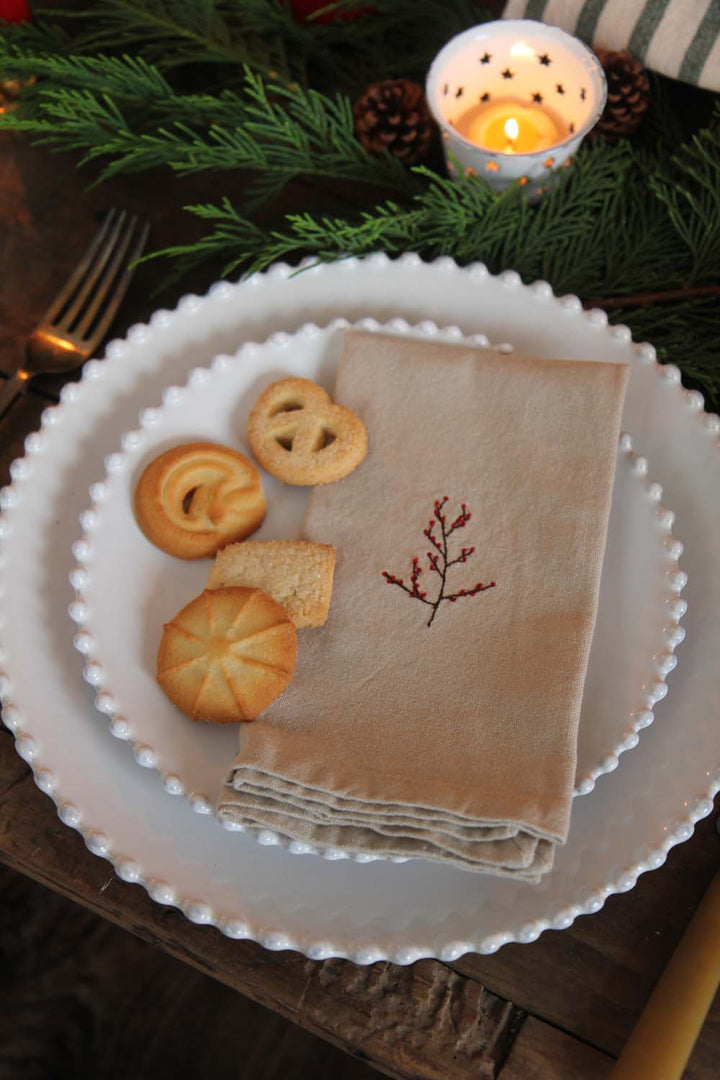 Embroidered Napkin / Winterberry Branch