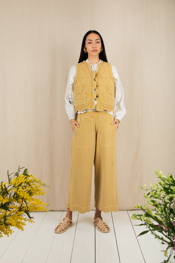 Estelle Gilet / Honey