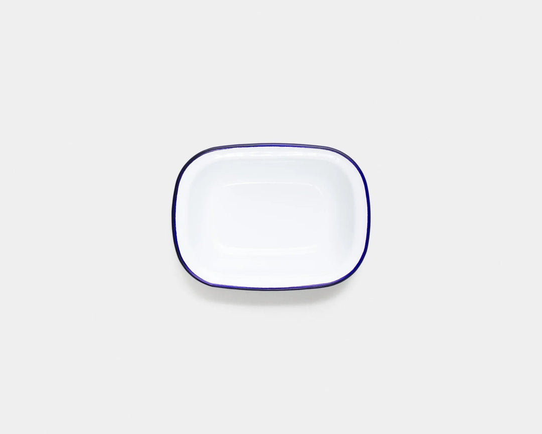 Falcon Enamelware Pie Set / White w. Blue Rim