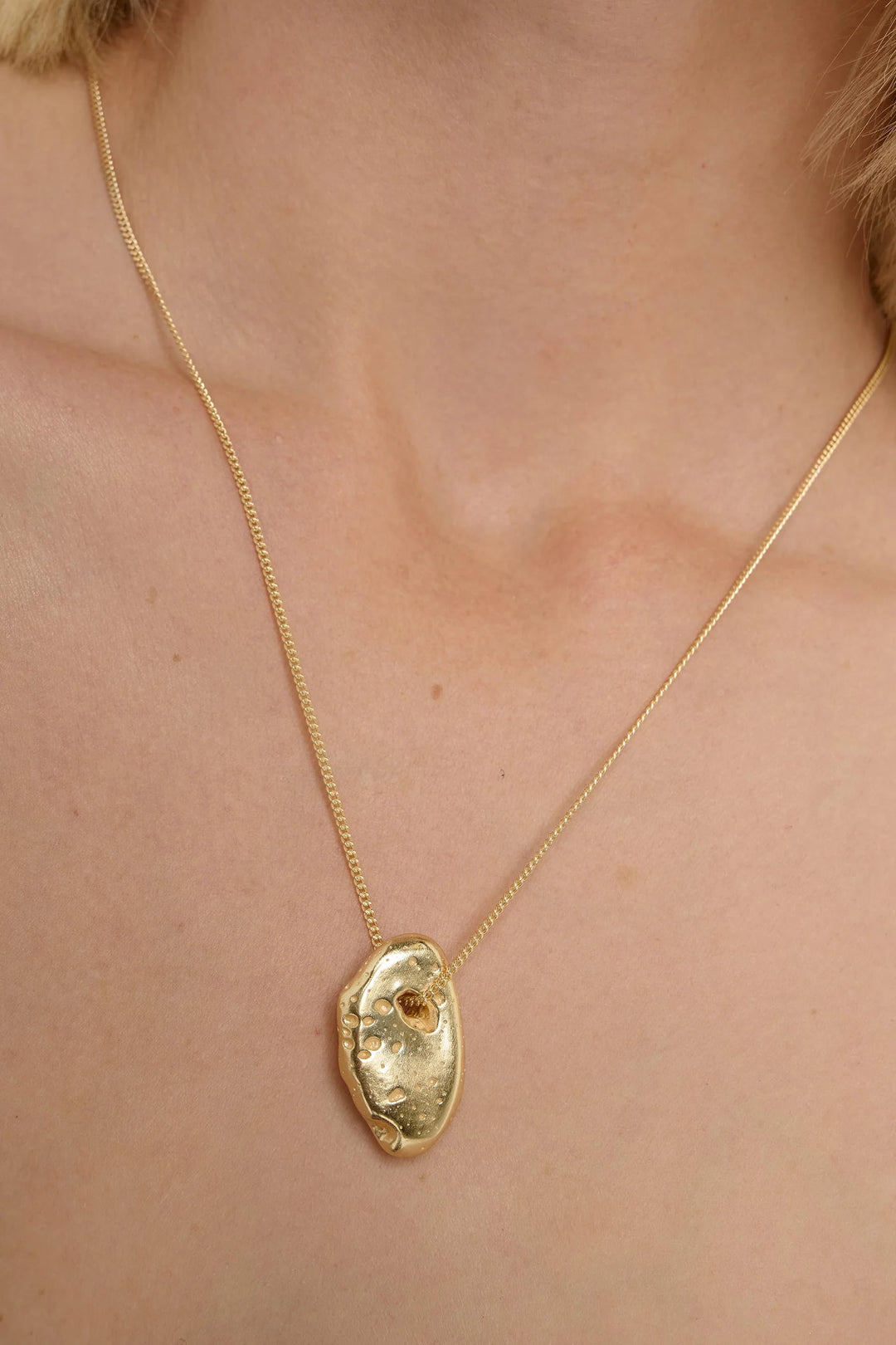 Fossil Necklace / Gold