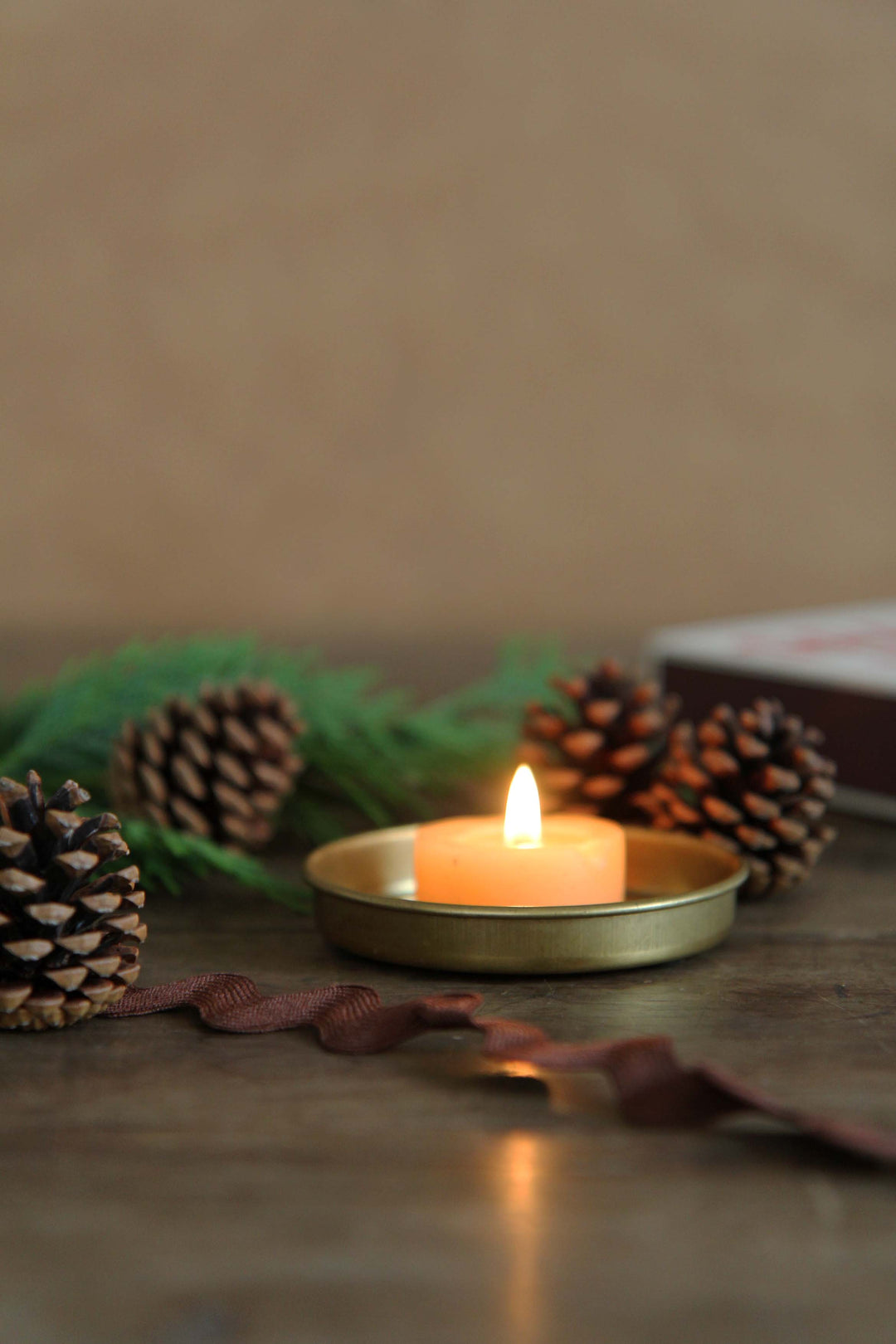 Gold Candle Tray / 8cm