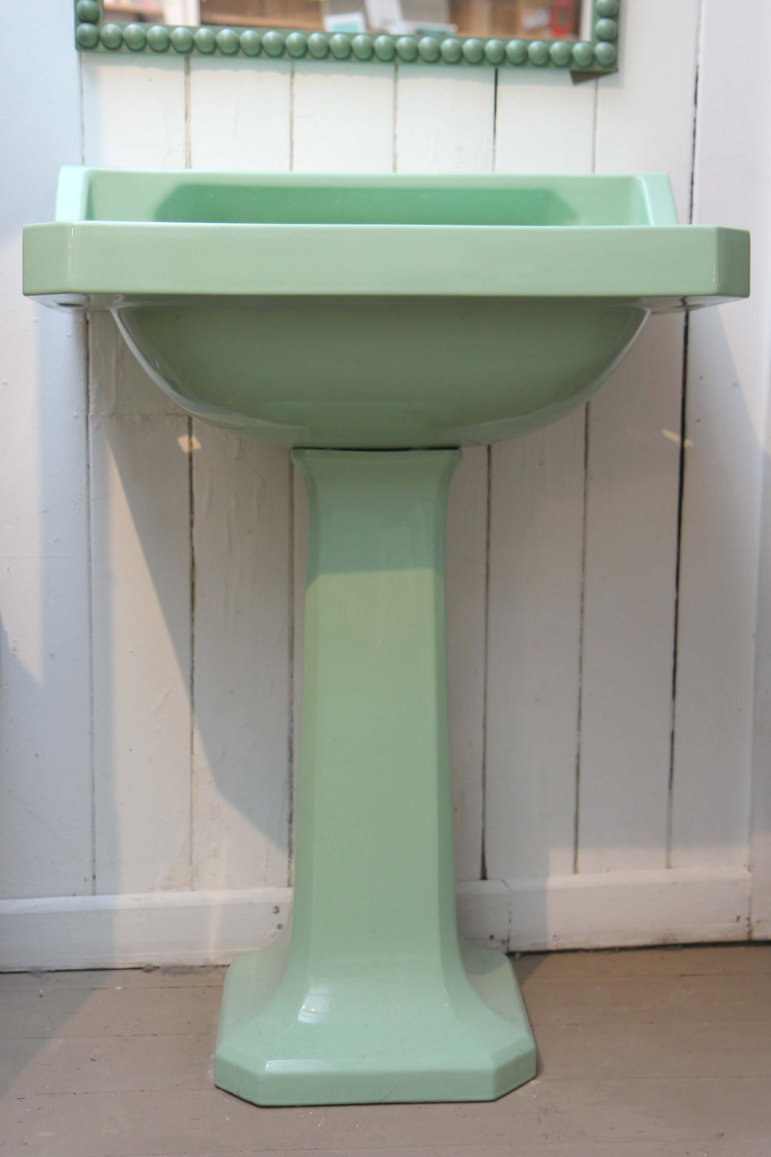 Green 1930's Pedestal Basin