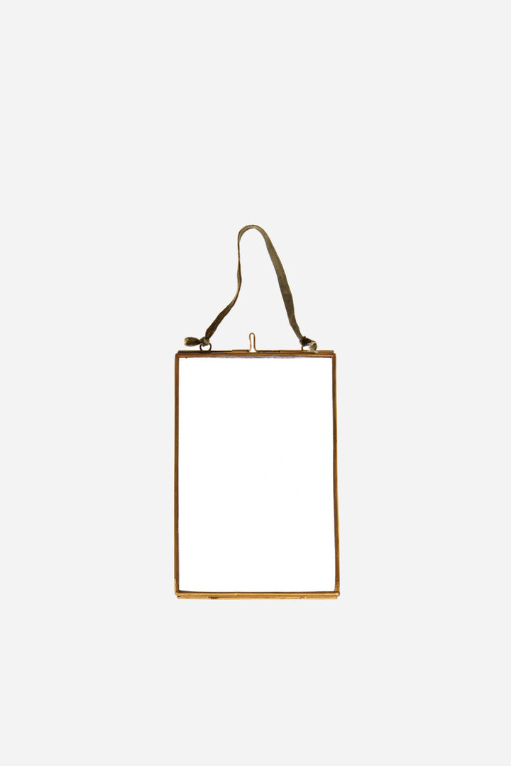 Hanging Brass Frame 15x10cm - Domestic Science Home