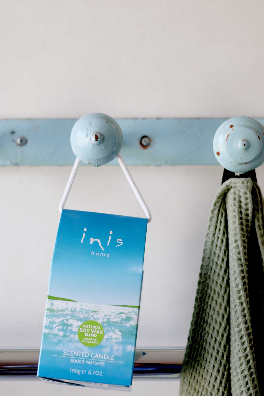 Inis Scented Candle