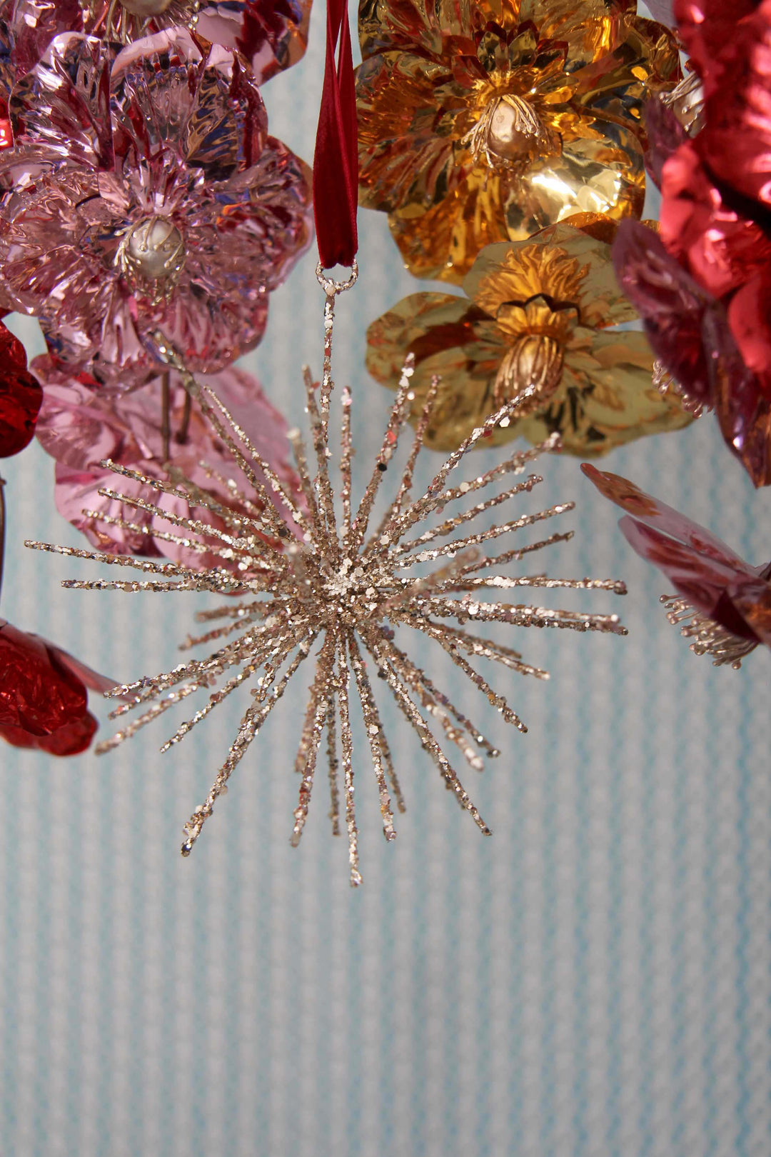 Gold Wire Starburst Decoration