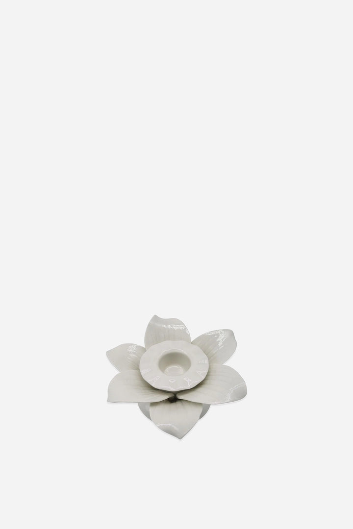 Ceramic Leaf Candlestick / White