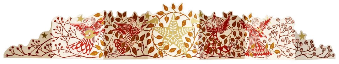 Splendid Shelf Decoration Leaves and Berries