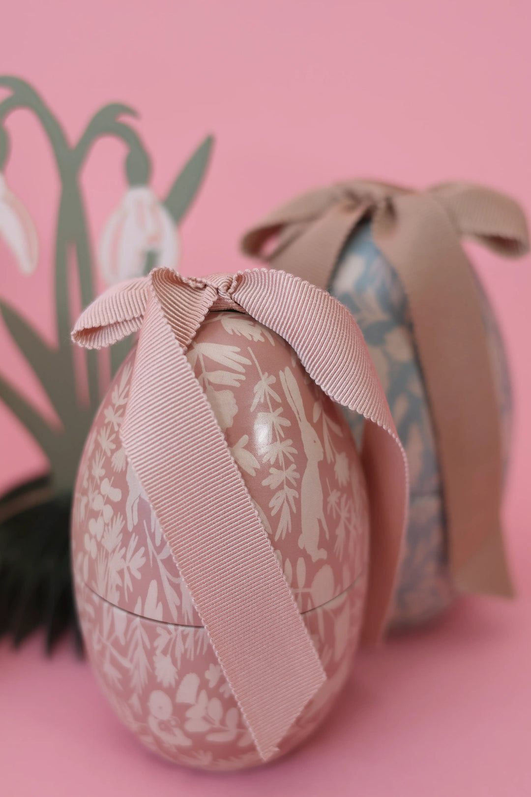 Easter Egg With Micro Lamb Small /  Powder