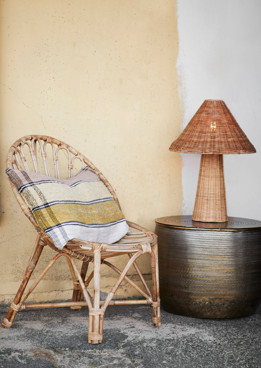 Rattan Table Lamp