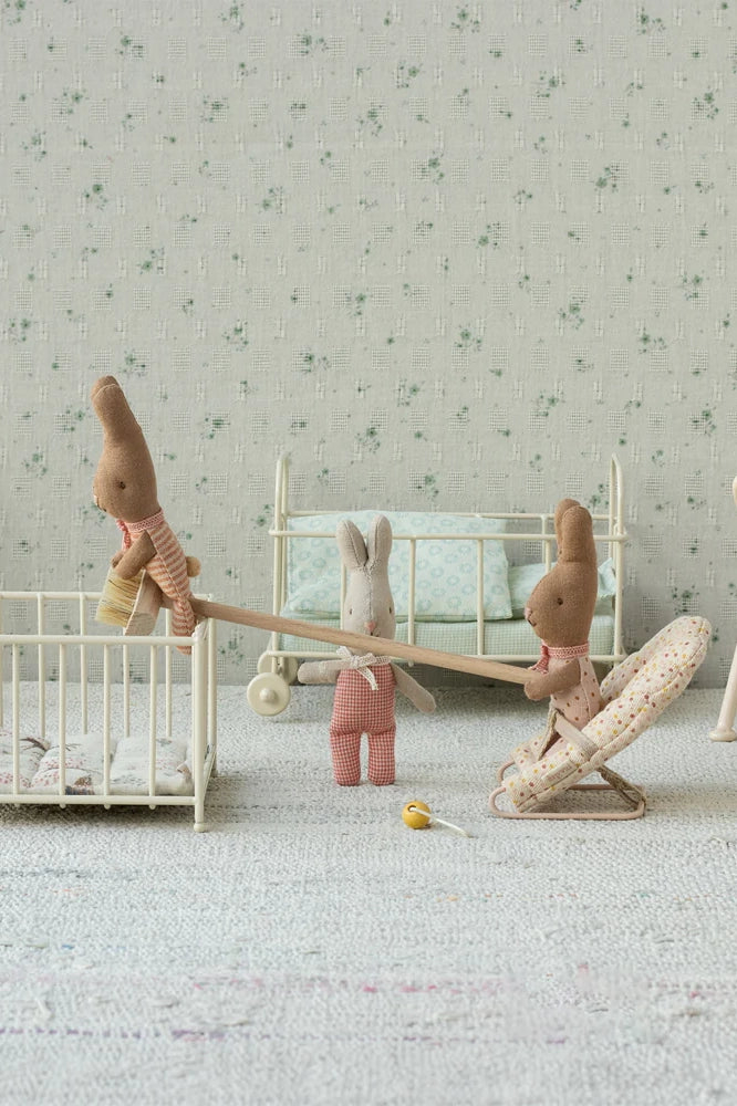 Rabbit, My - Red check