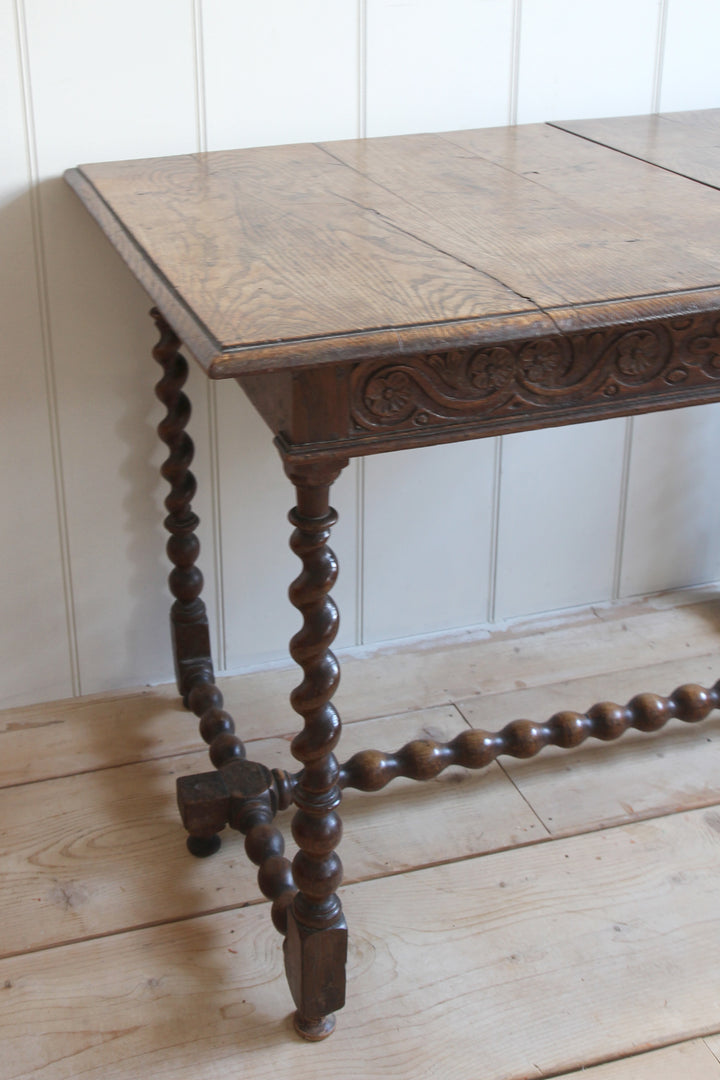 Vintage Oak Dining Table / Bobbin Stretcher