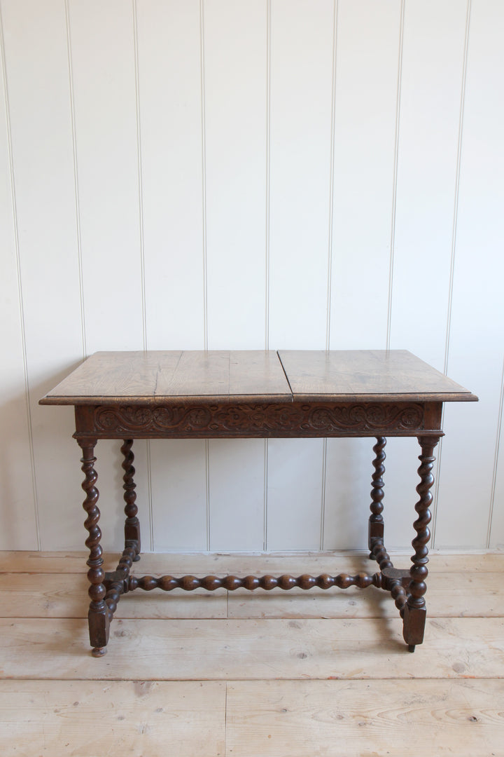 Vintage Oak Dining Table / Bobbin Stretcher