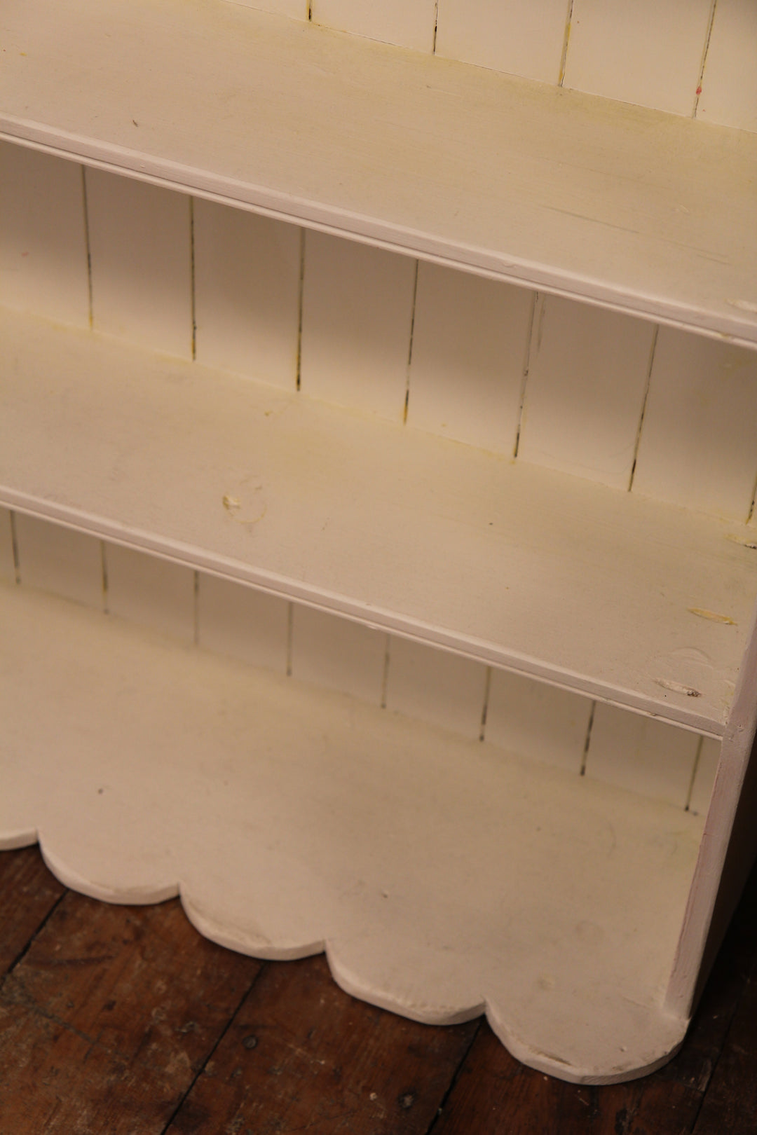 Painted Shelves with Scalloped Edge