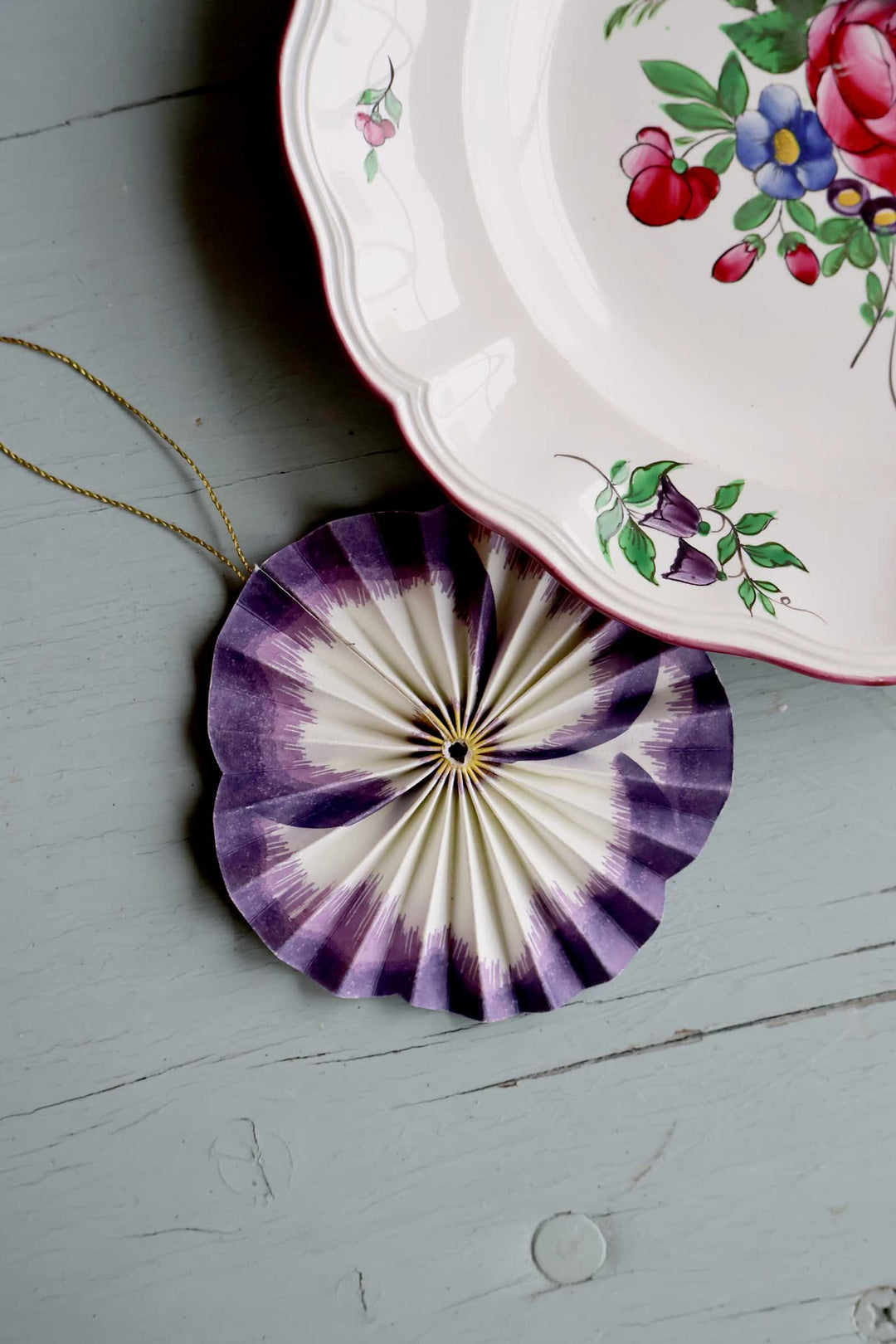 Paper Rosette Flower 11cm / Purple