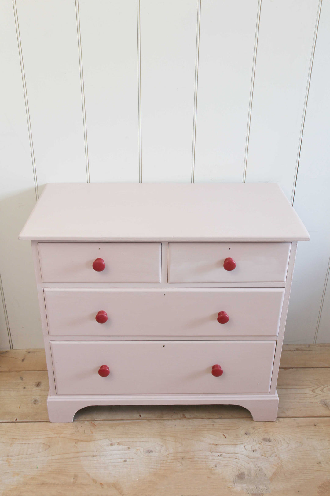 Chest of Drawers / Pink