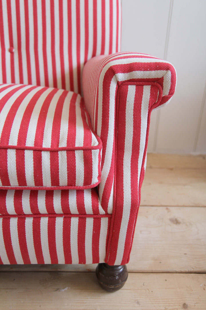 2 Seat Sofa / Red Stripe