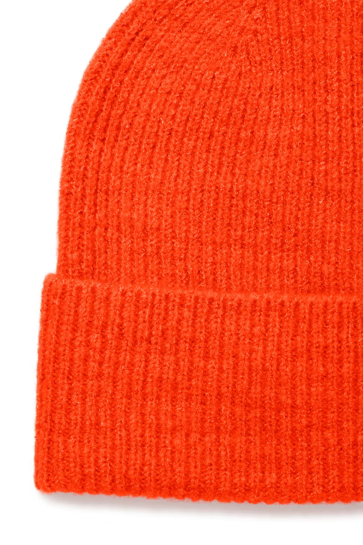 Iaivo Beanie Hat / Tangerine Tango