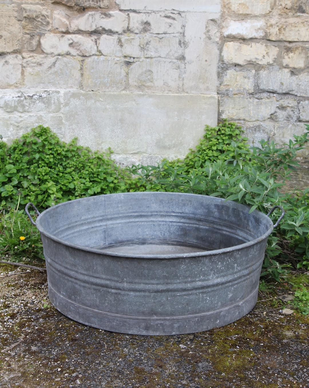 Vintage Galvanised Round Bath