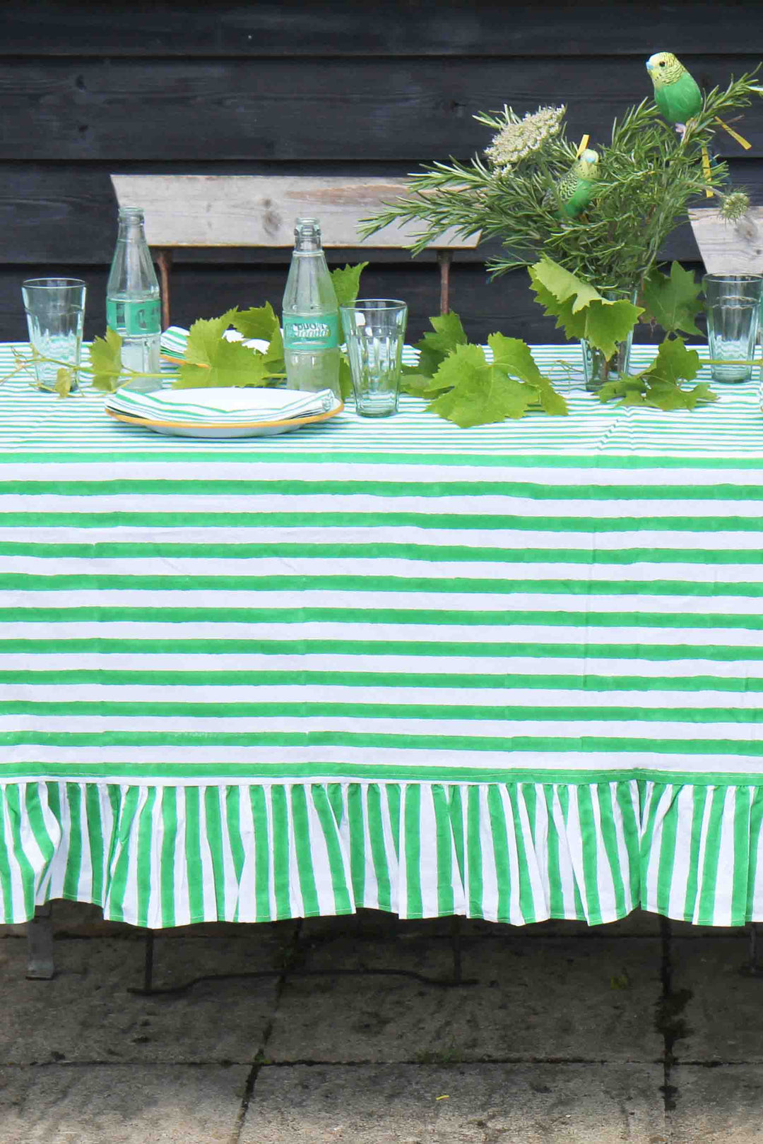 Ruffle Stripe Tablecloth / Green