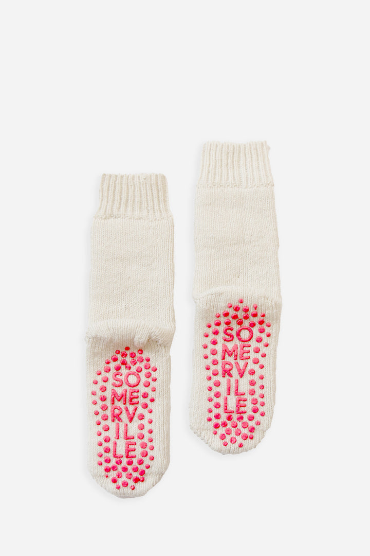 Cream Slipper Socks / Neon Pink Pads