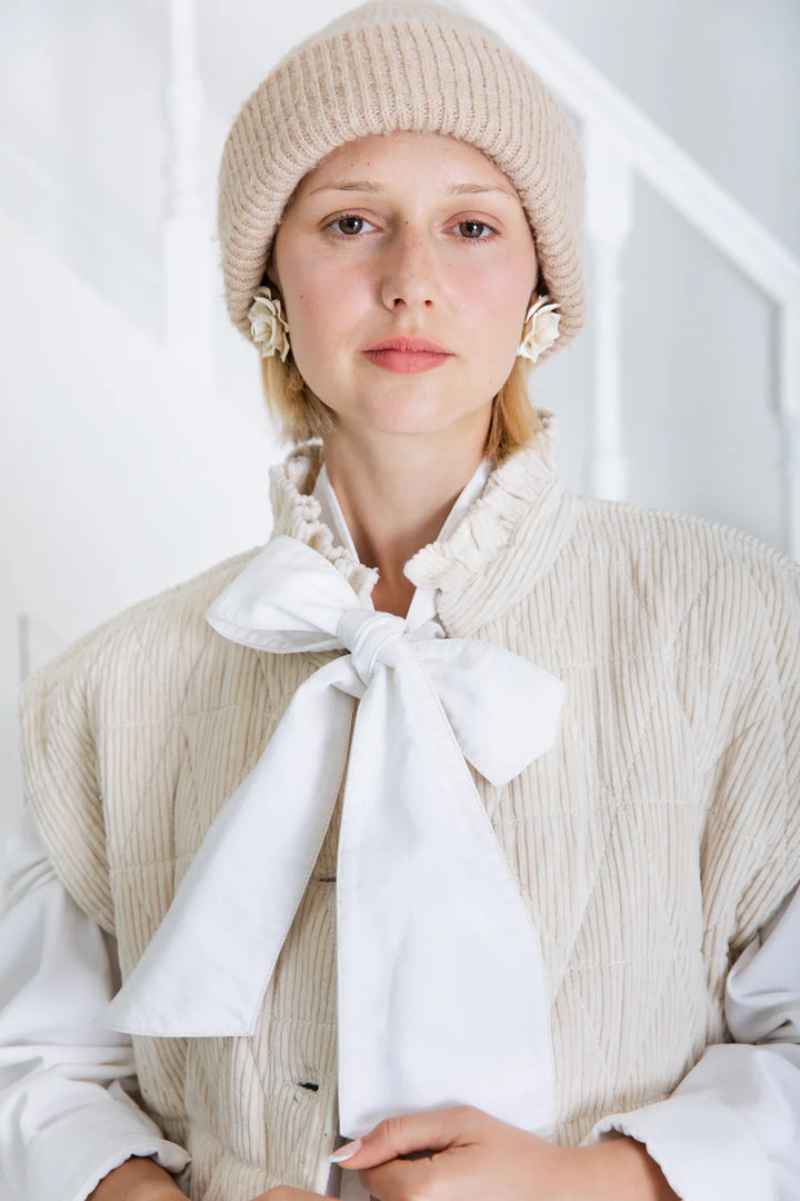 Stina Gillet / Ecru