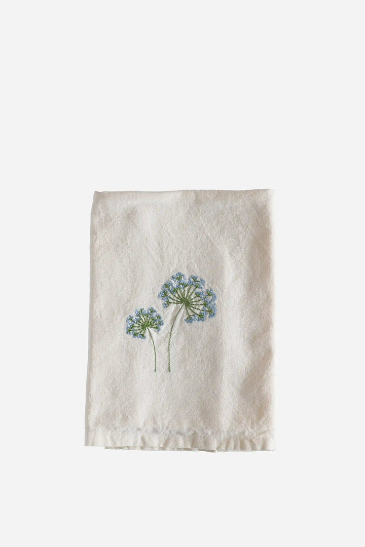 T-Towel Flora w/Blue Umbel Flower Butter Cream