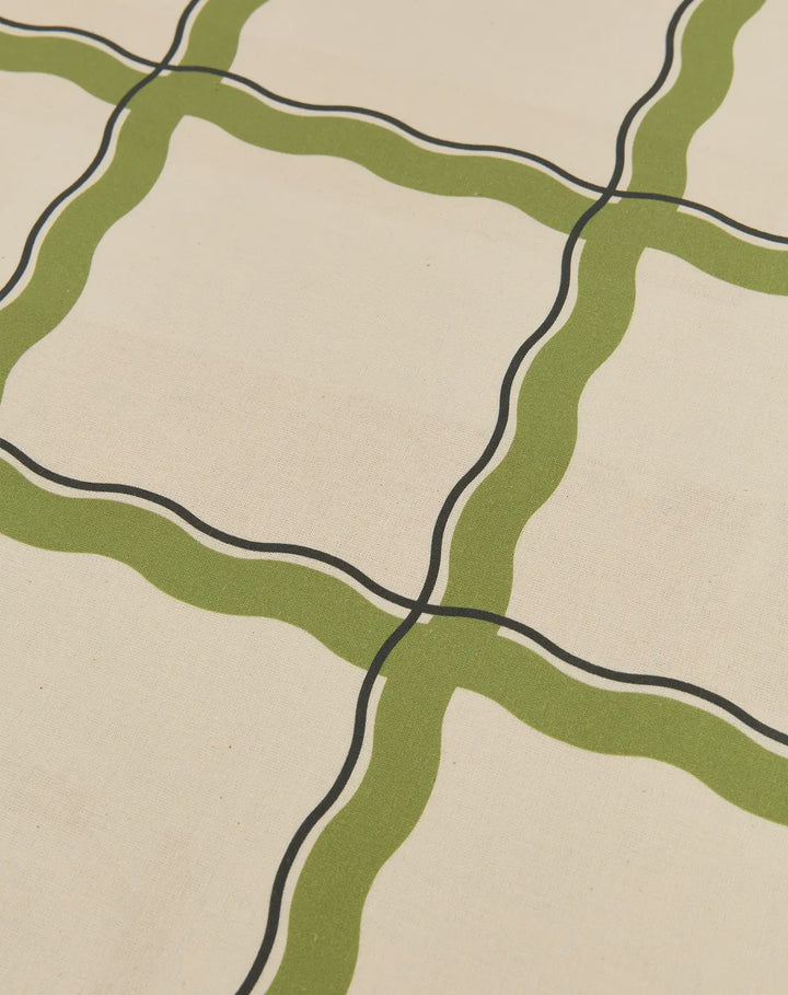 Tablecloth 150x250 / Large Green Wavy Grid