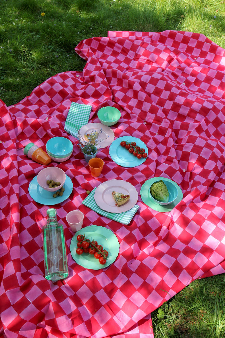 Tablecloth / Red Pink Checkerboard