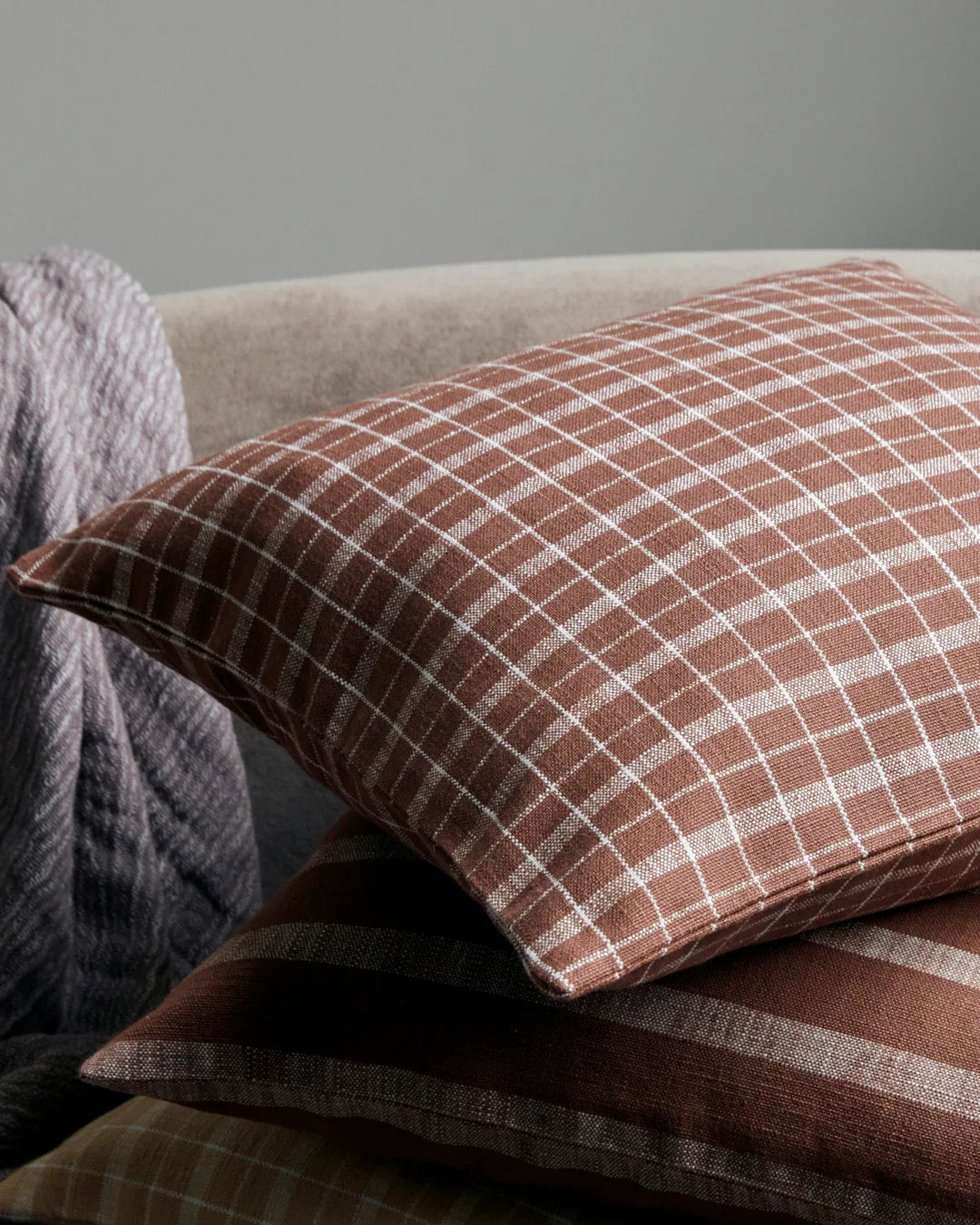 Cushion Cover / Thame Brown