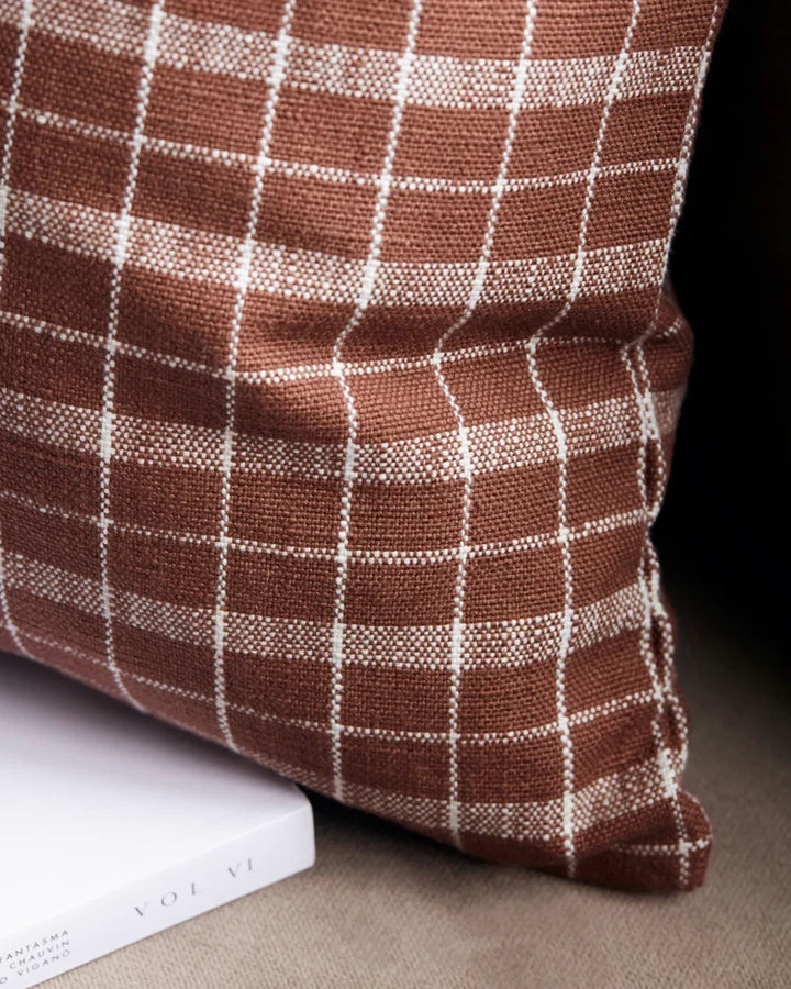 Cushion Cover / Thame Brown