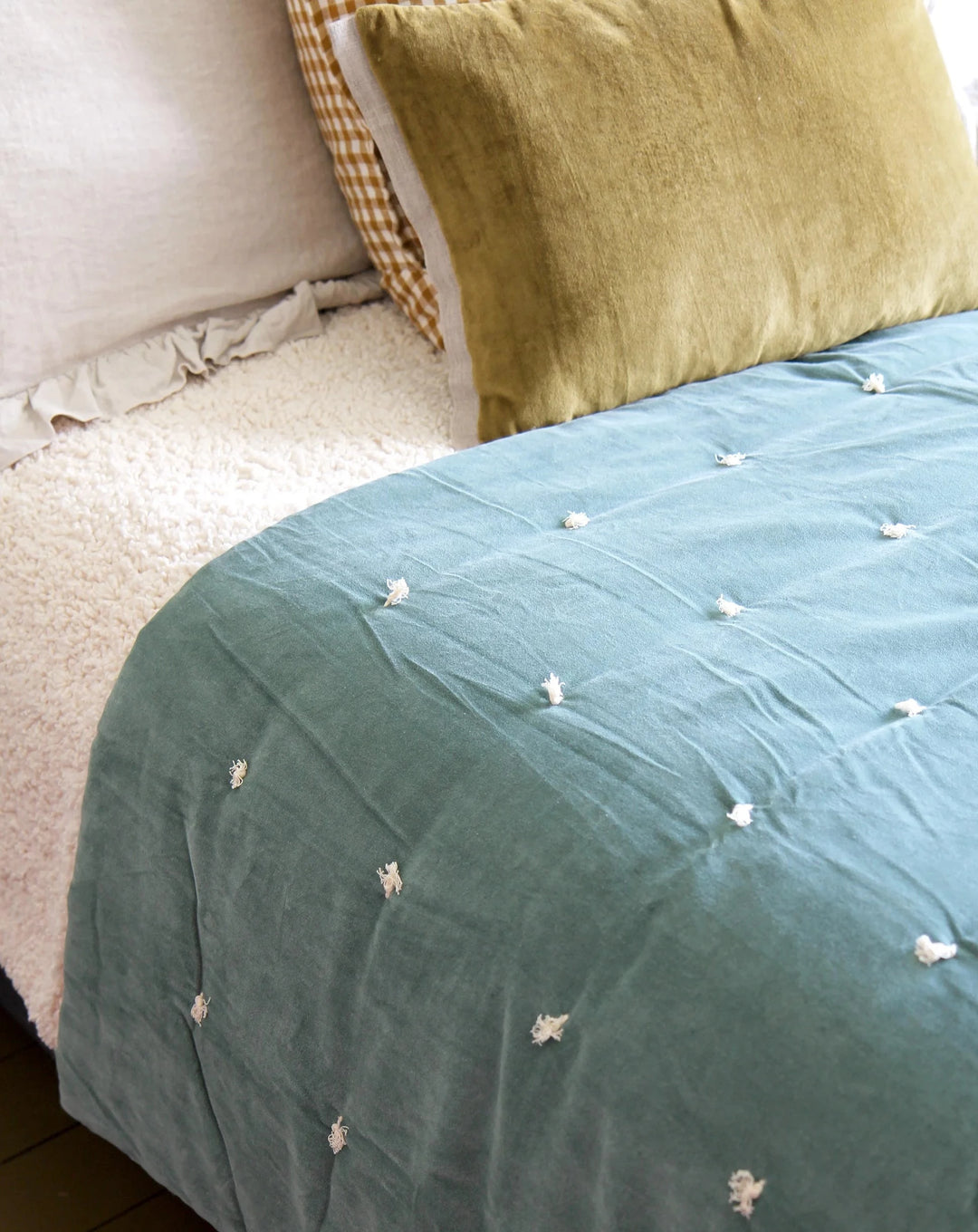 velvet-quilted-bedspread-in-celadon-blue