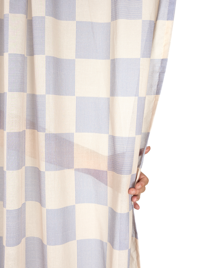 Wendy Sheer Voile Curtain 140x280 / Blue Ink Checks