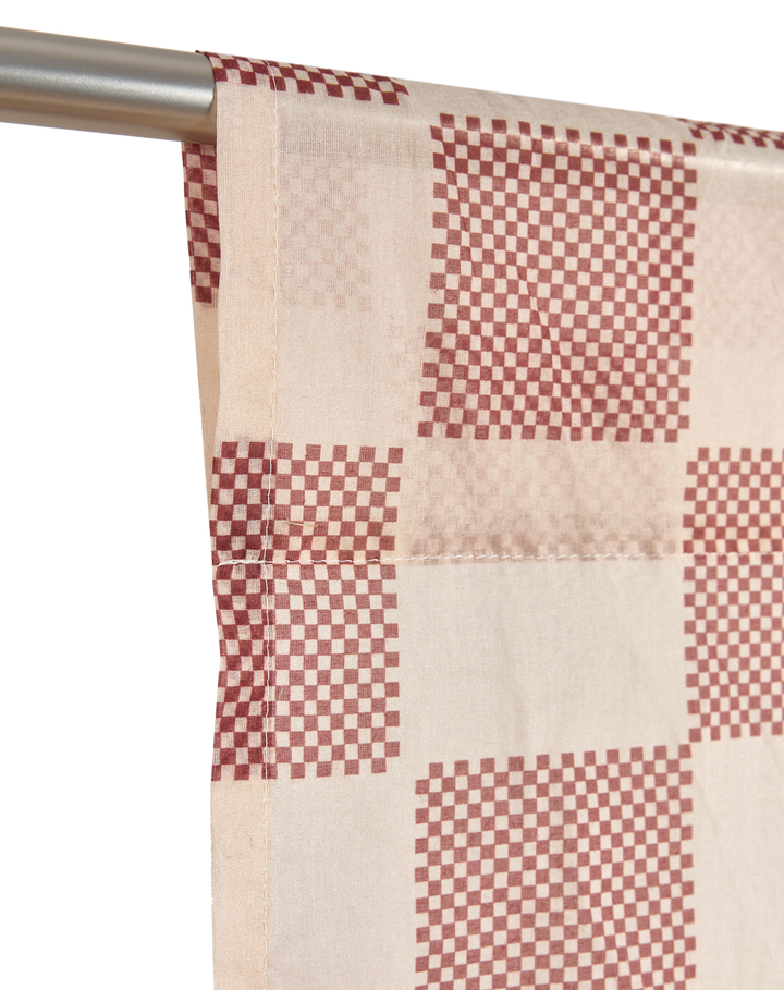 Wendy Sheer Voile Curtain 140x280 / Burnt Red Checks