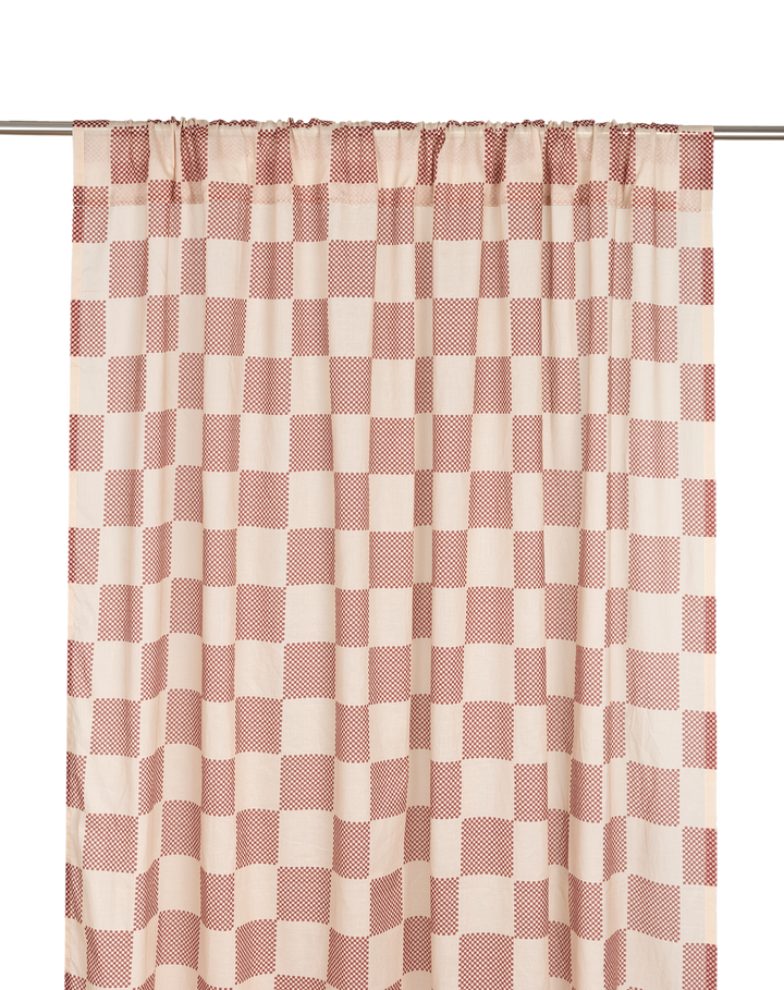 Wendy Sheer Voile Curtain 140x280 / Burnt Red Checks
