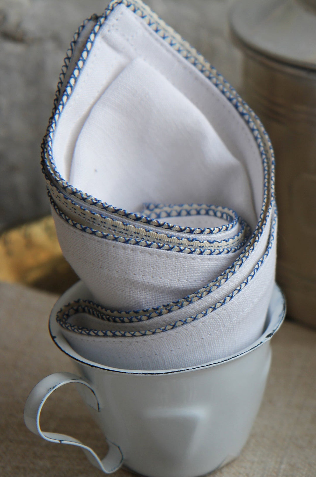 Vintage Linen Napkin / Blue Trim