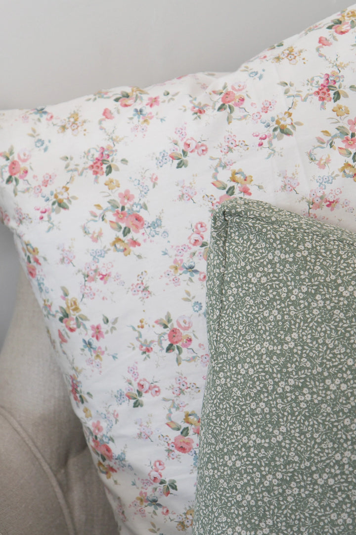 Vintage Style Floral Cushion / 60x60