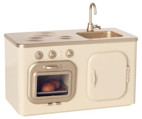 Vintage Kitchen / Cream - Domestic Science Home