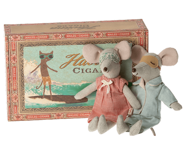Maileg Mum and Dad Mice in Cigarbox