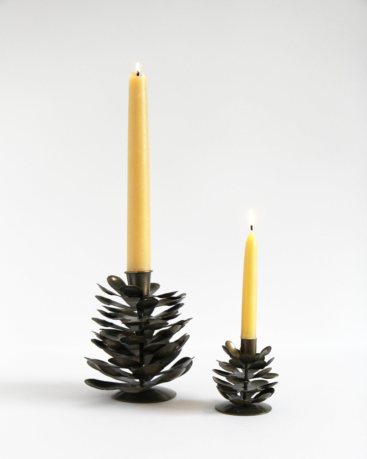 Metal Pine Cone Candle Holder / Dinner Candle Domestic Science Home