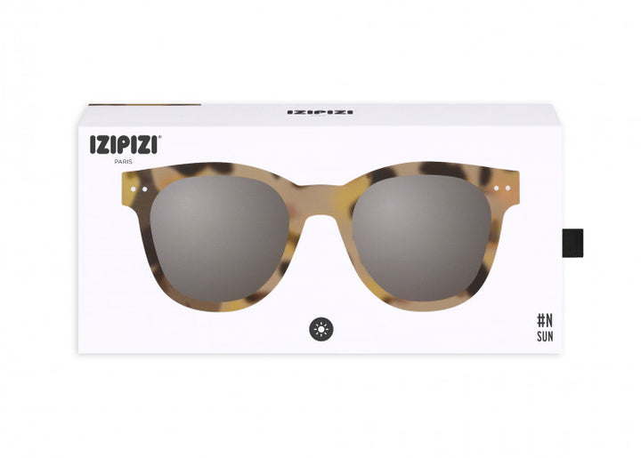 boxed izipizi sunglasses shape N light tortoise
