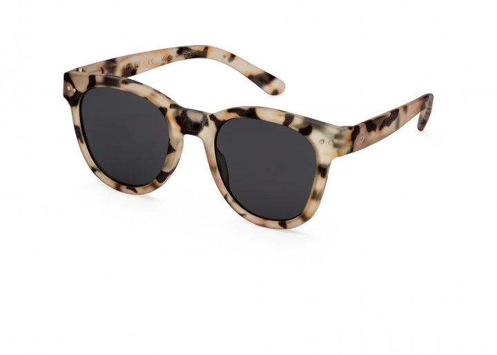 izipizi sunglasses shape N light tortoise